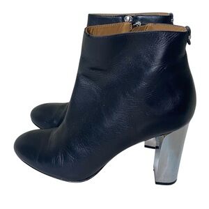 CALVIN KLEIN Savana Limited Edition Mirror Heel Black Leather Booties Sz 9 *Flaw